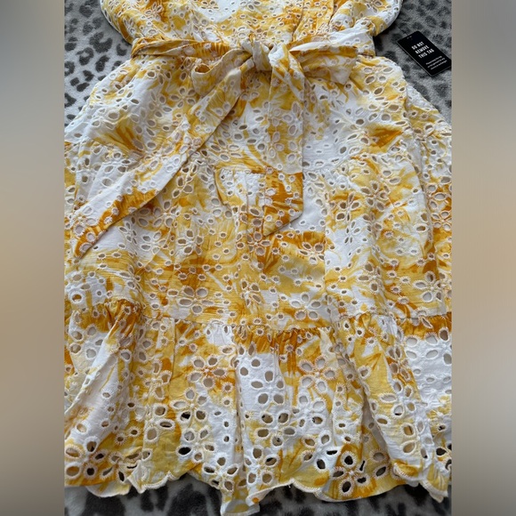 Express Printed Eyelet Mini Dress in Yellow Tie Dye Size Small Women’s - Picture 7 of 15